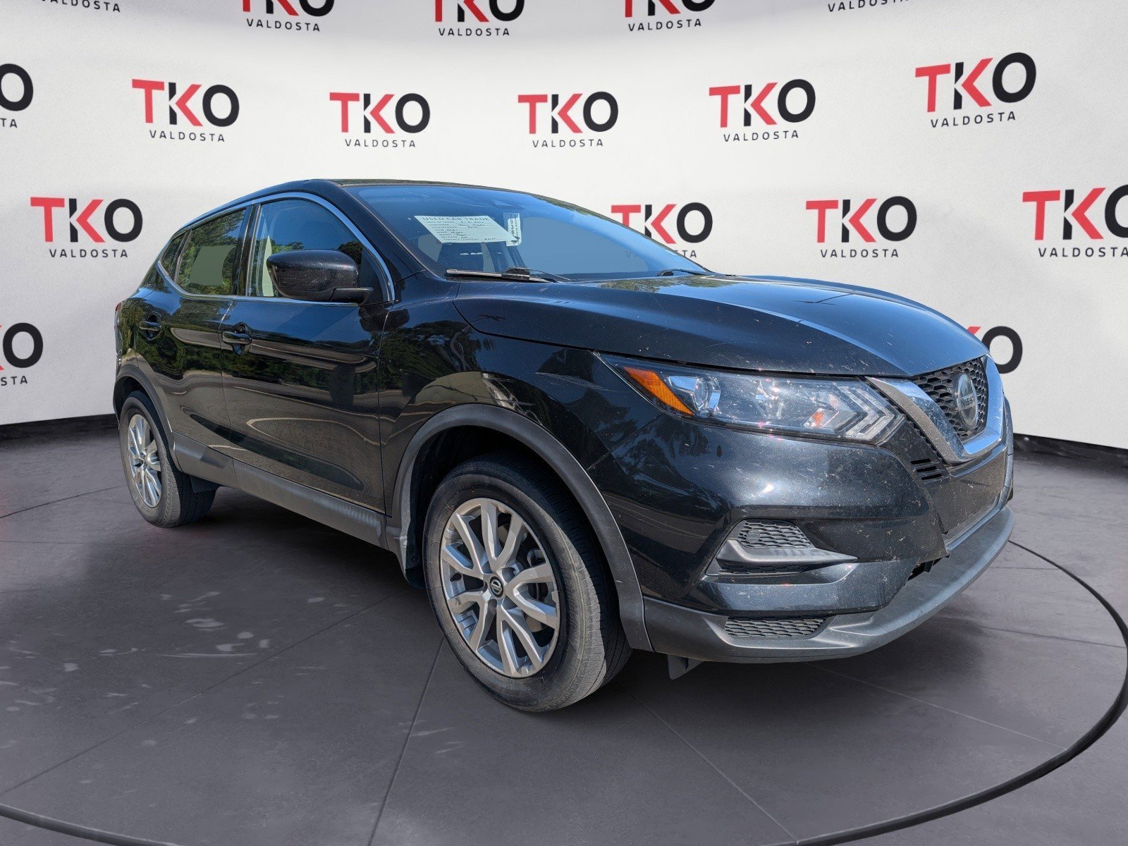 Used 2021 Magnetic Black Pearl Nissan S image 5