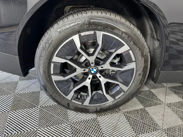 New 2026 Black Sapphire Metallic BMW 30 xDrive image 44
