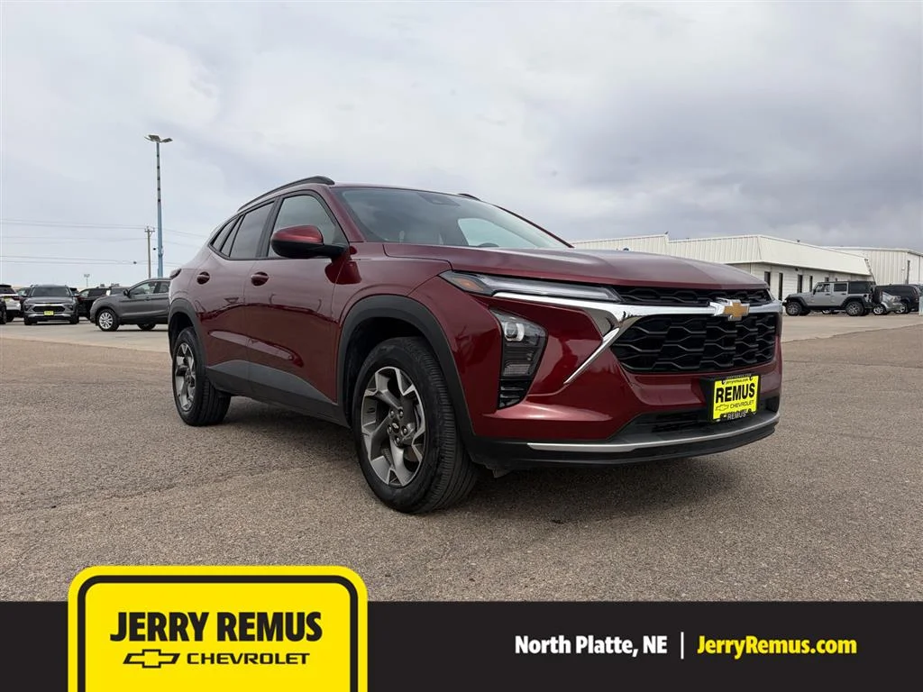 2025 Chevrolet Trax LT's photo