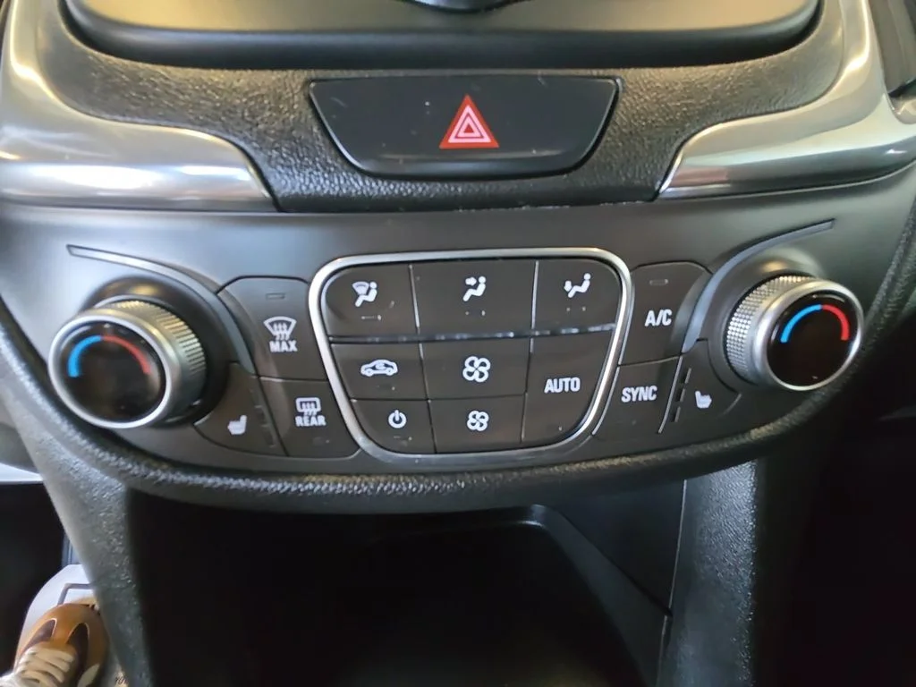 Used 2018 Gray Chevrolet LT image 17