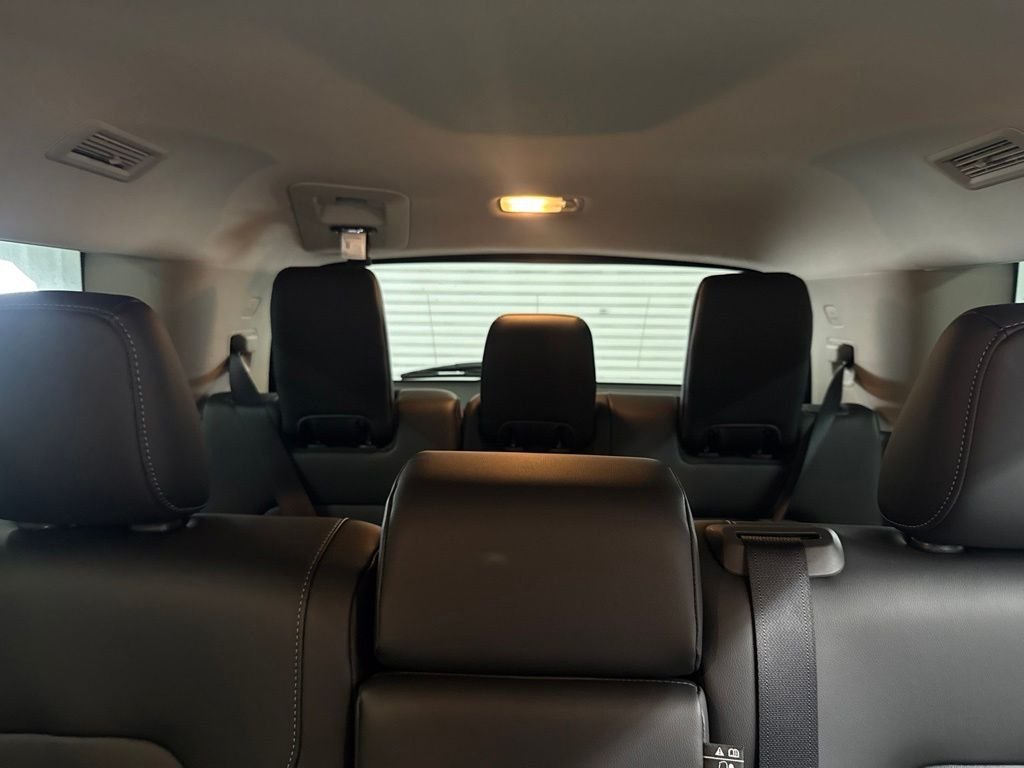 Used 2025 Brilliant Silver Metallic Nissan SL image 18