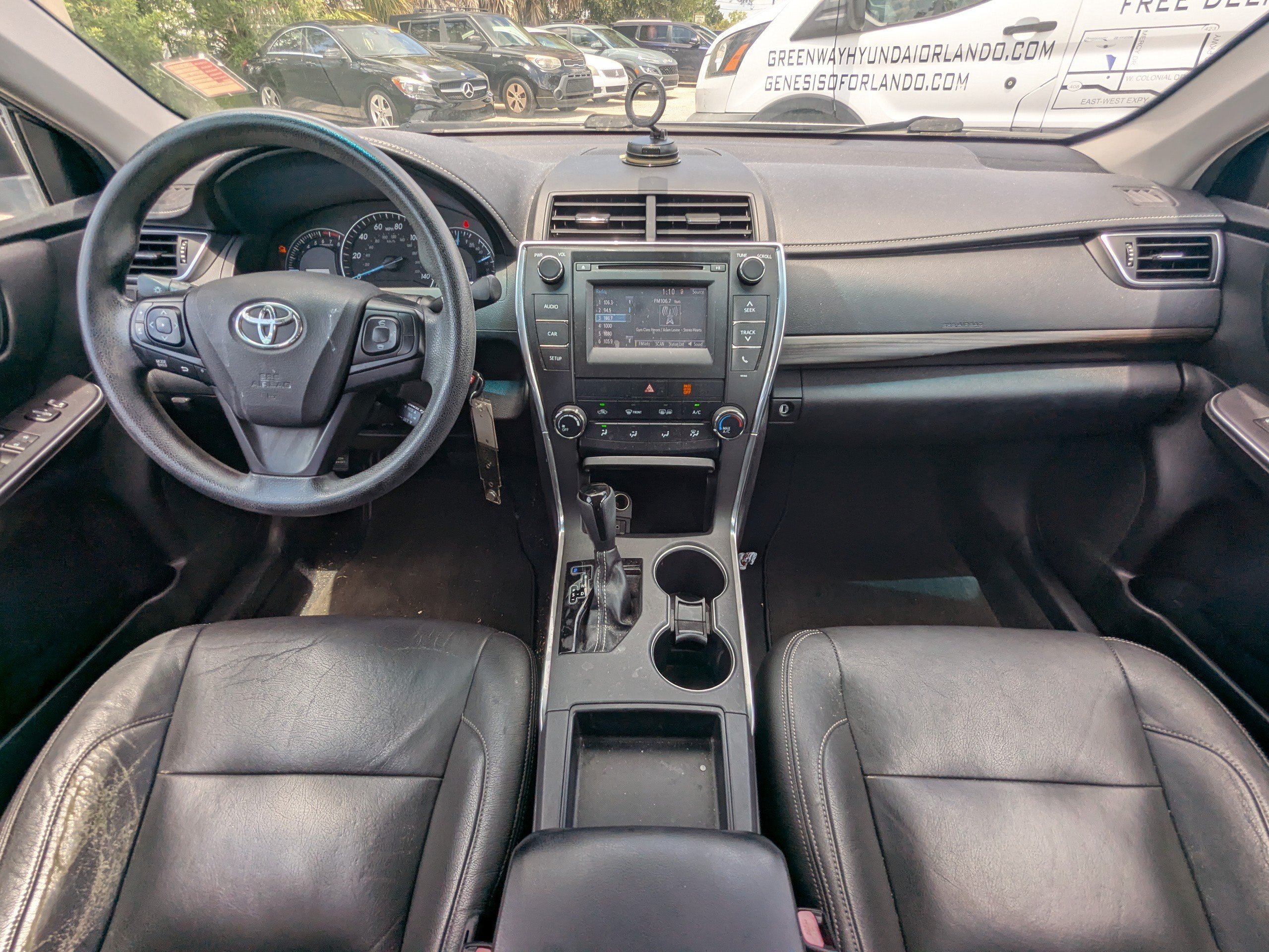 2015 Toyota Camry LE - Photo 15