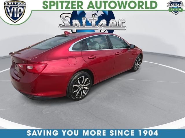 Used 2017 Red Chevrolet LT image 9
