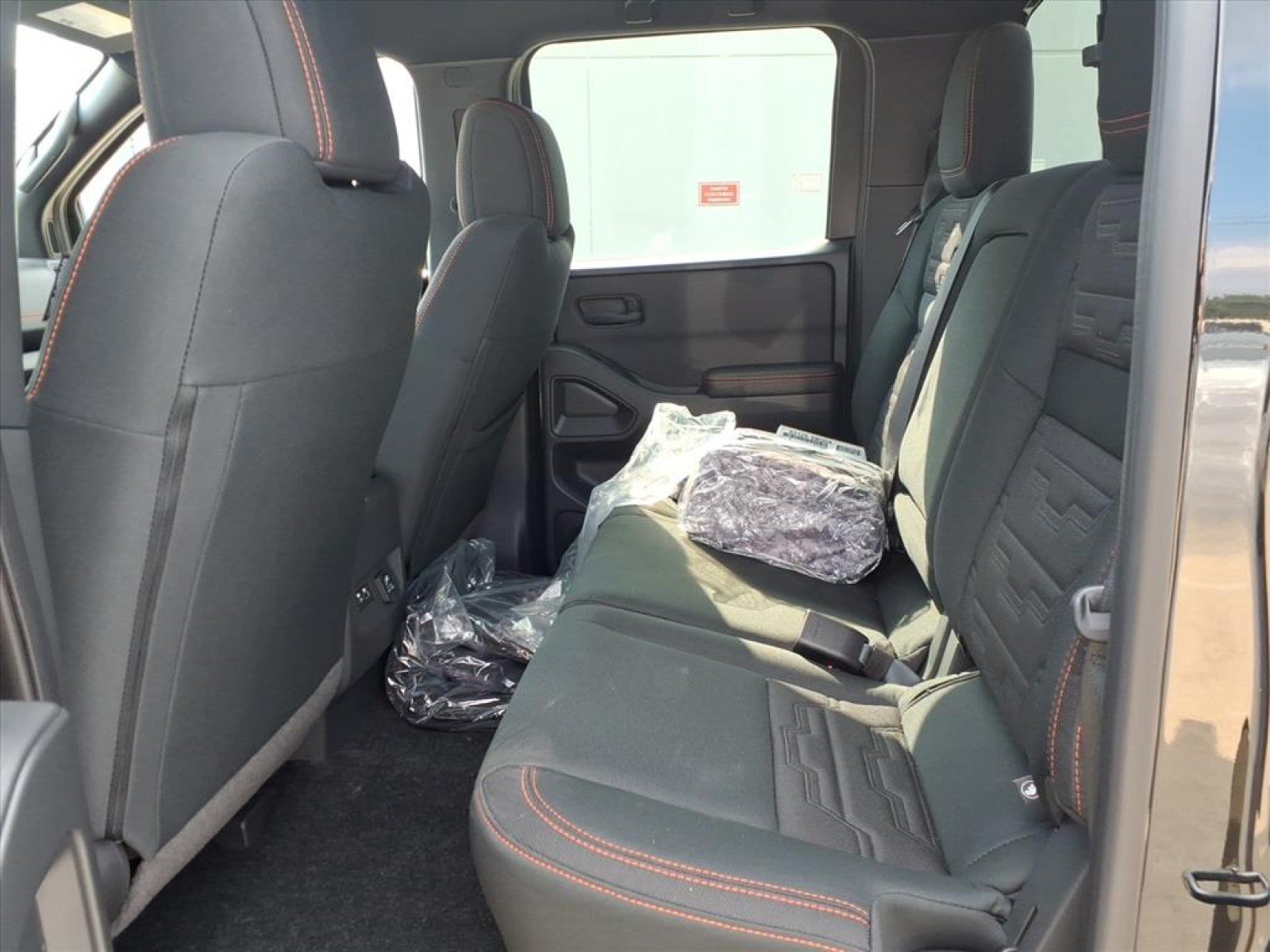2026 Nissan Frontier Crew Cab PRO-4X® - 9