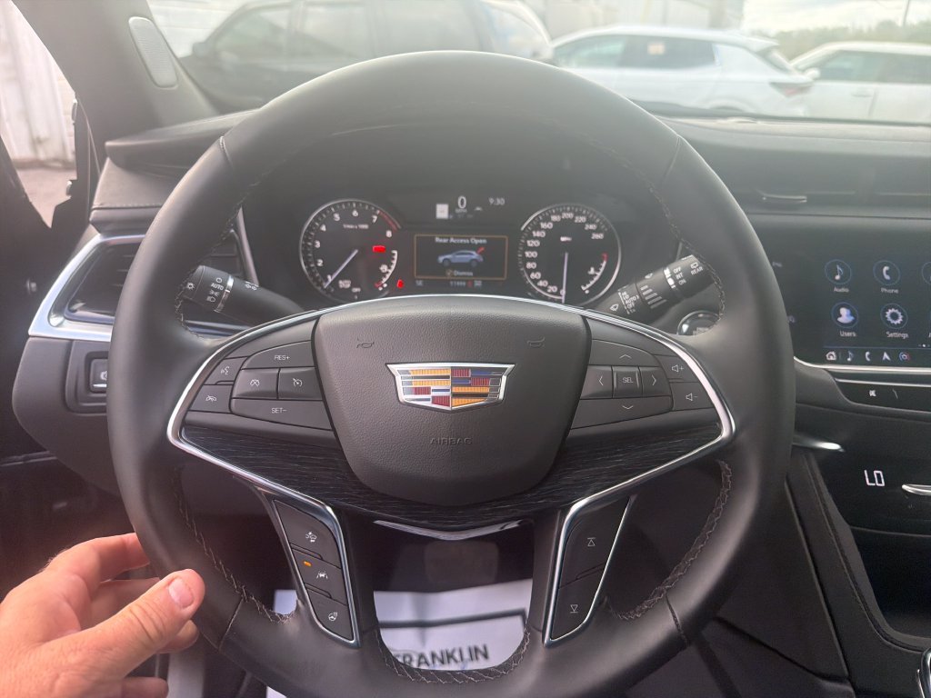 Used 2025 Green Cadillac Premium Luxury image 19