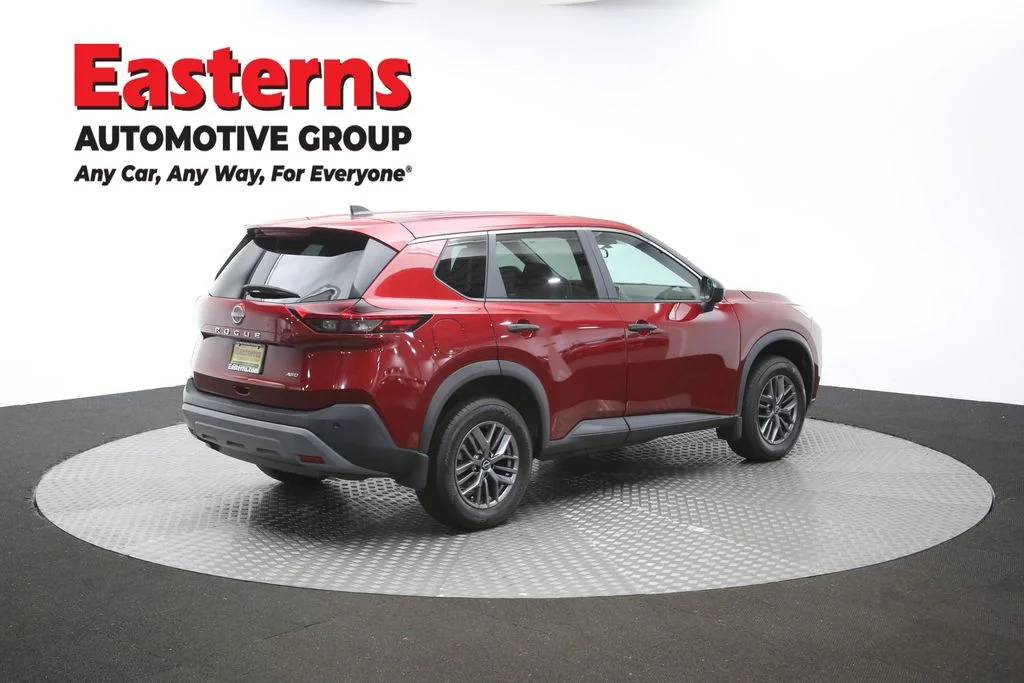Used 2023 Red Nissan S image 42