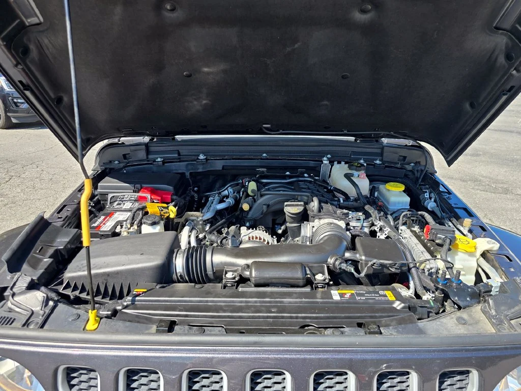 Used 2022 Gray Jeep Unlimited Sahara image 19