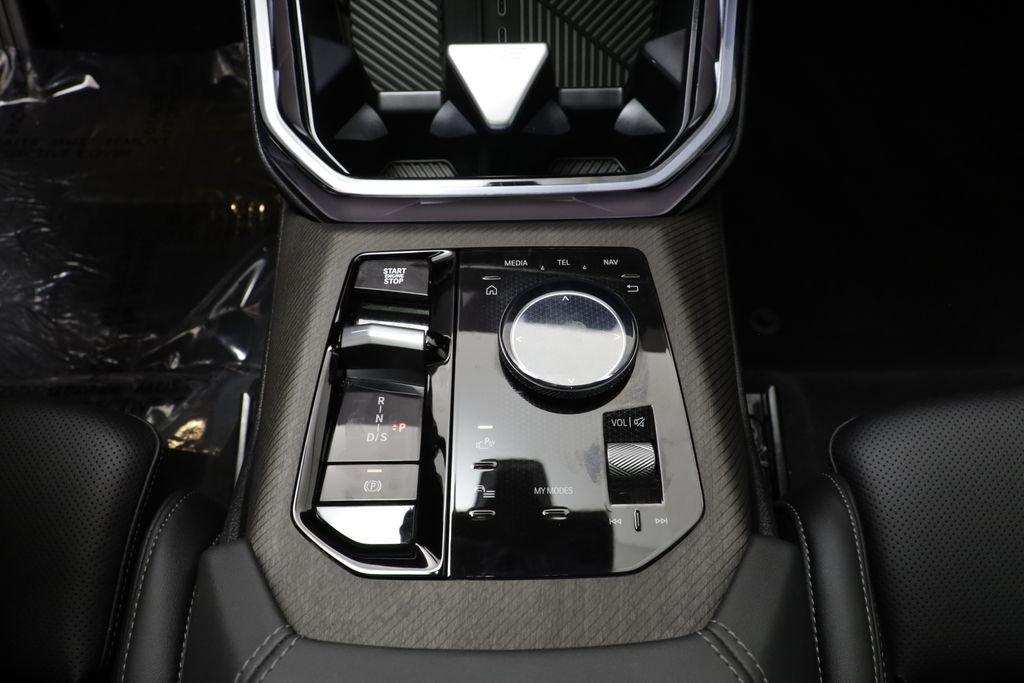 2026 BMW X3 30 - Photo 12