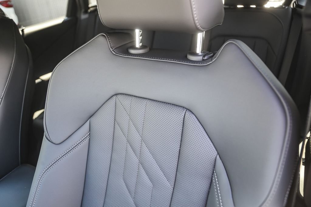 New 2026 Frozen Deep Grey BMW M50 xDrive image 21