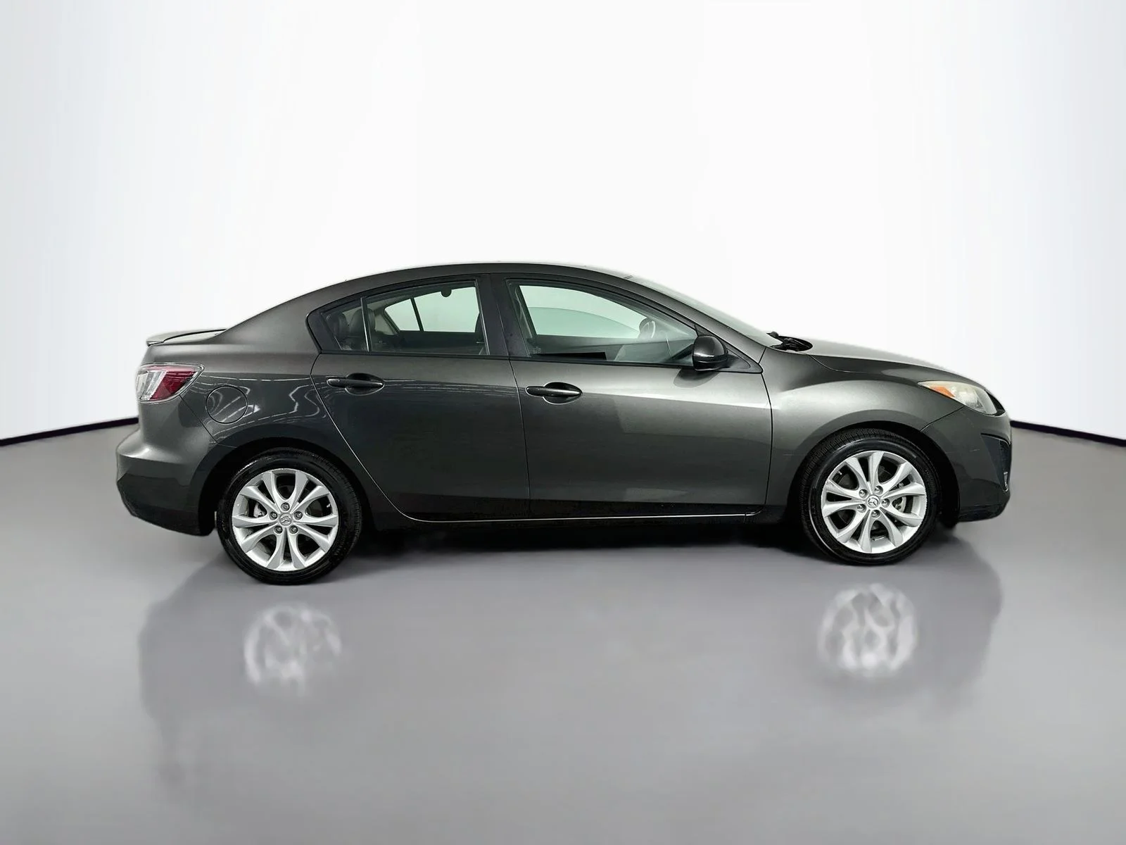 Used 2010 Graphite Mica Mazda s Grand Touring image 8