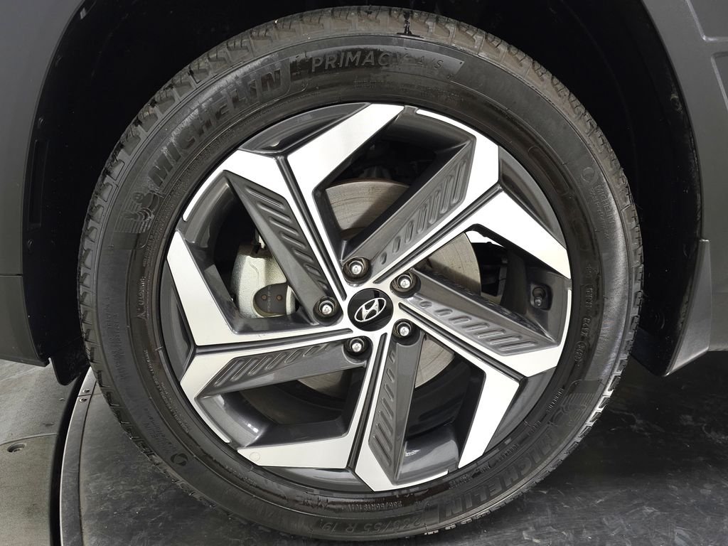 Used 2024 Black Pearl Hyundai Limited image 13