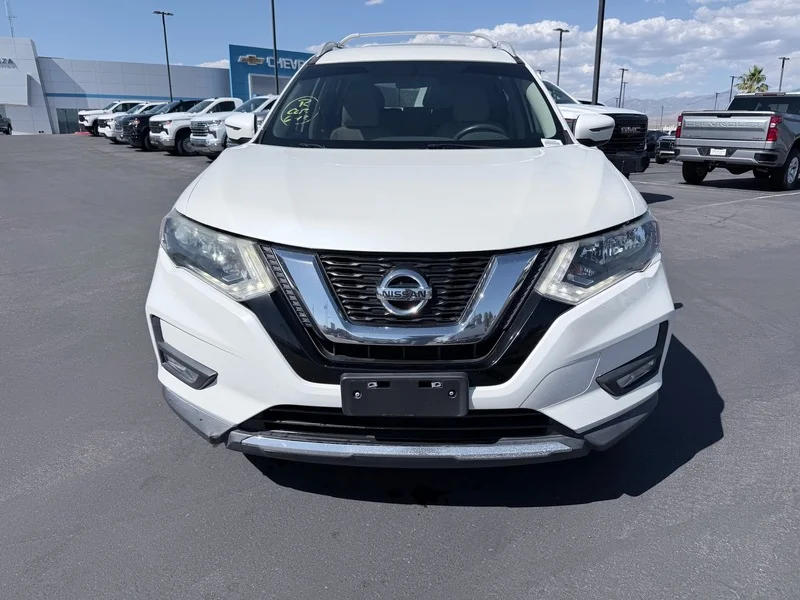 Used 2017 Pearl White Nissan SV image 8