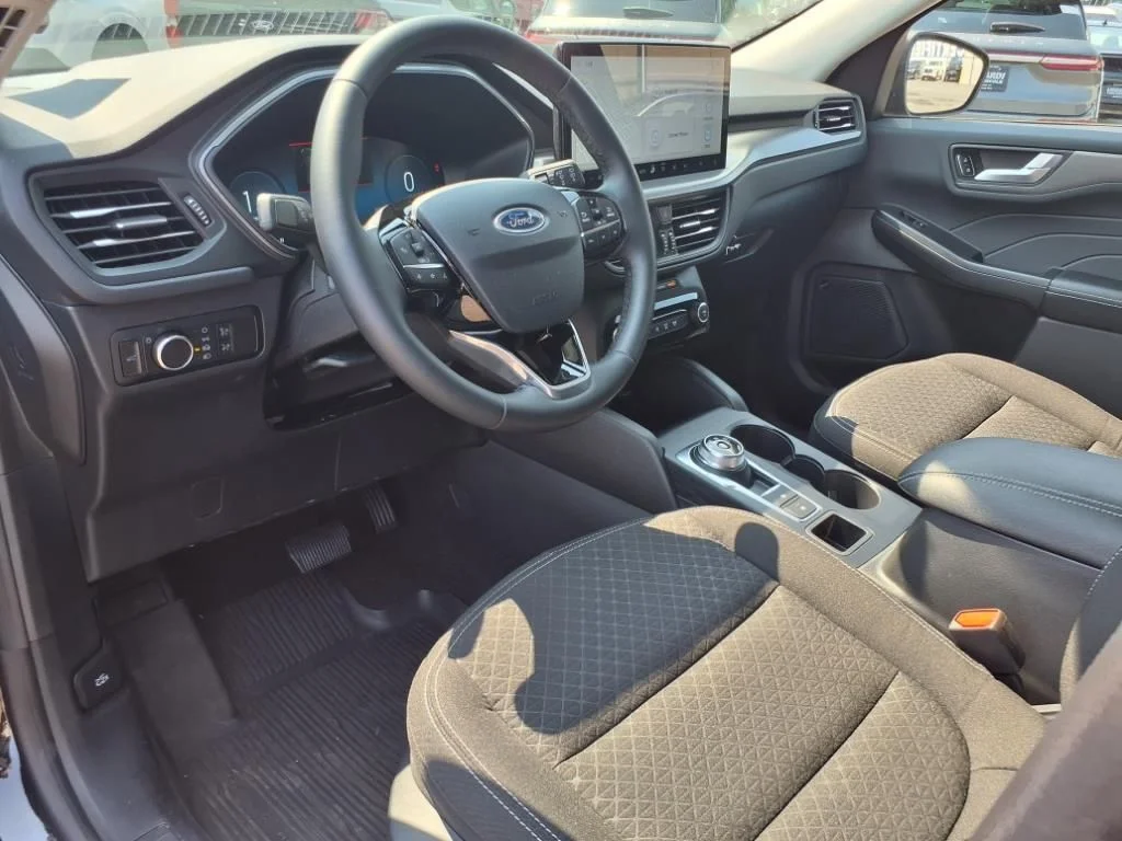 New 2024 Agate Black Metallic Ford Active™ image 11