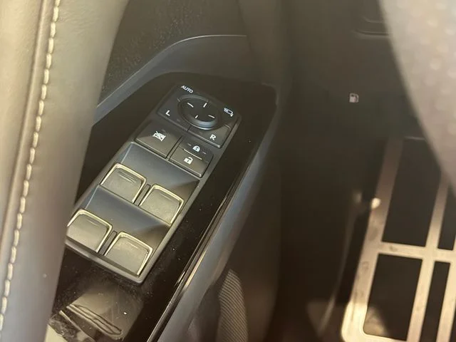 New 2026  Lexus 700h F SPORT image 19