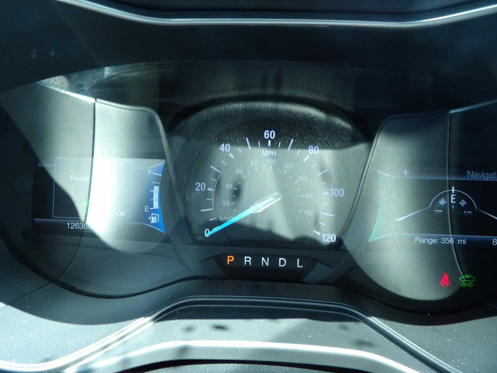Used 2020 Agate Black Metallic Ford SE image 18