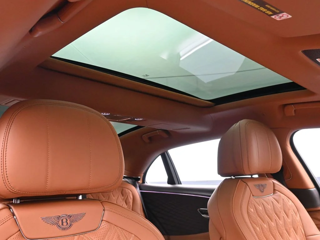 New 2026 Black Bentley V8 image 24