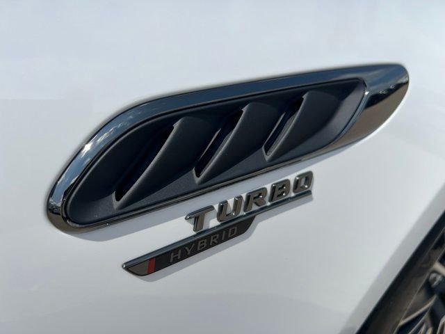 Certified Used 2026 MANUFAKTUR Moonlight White Metallic Mercedes-Benz E 53 AMG® image 12