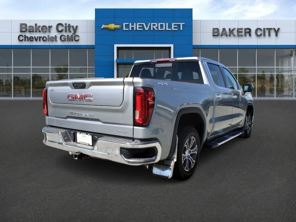 Used 2024 Sterling Metallic GMC SLT image 7