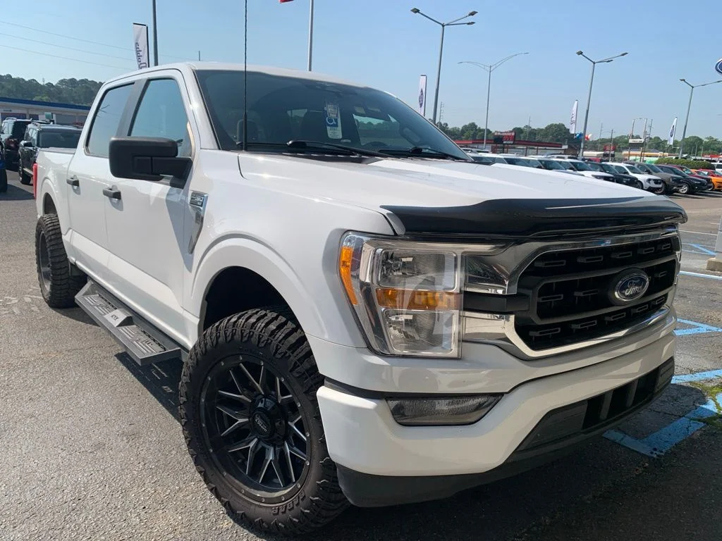 Used 2023 White Ford XLT image 12