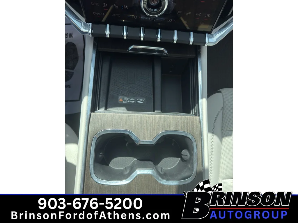 Used 2025 Downpour Metallic GMC FWD Denali image 31