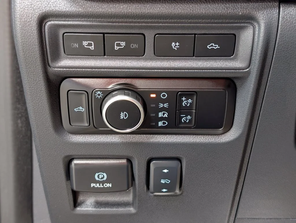 Certified Used 2024 Carbonized Gray Metallic Ford Platinum image 15