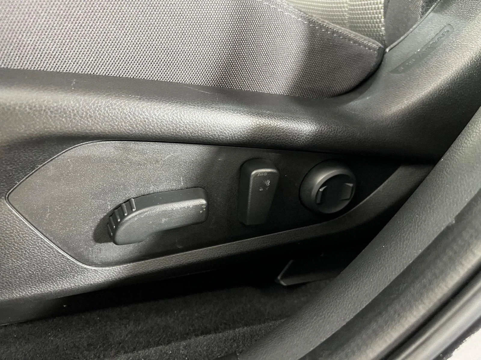 Used 2024 Magnetite Gray Metallic Subaru Premium image 17