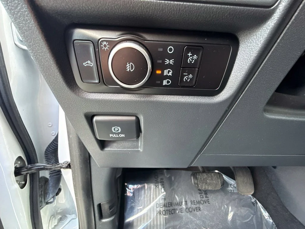 Used 2023 White Ford XL image 20
