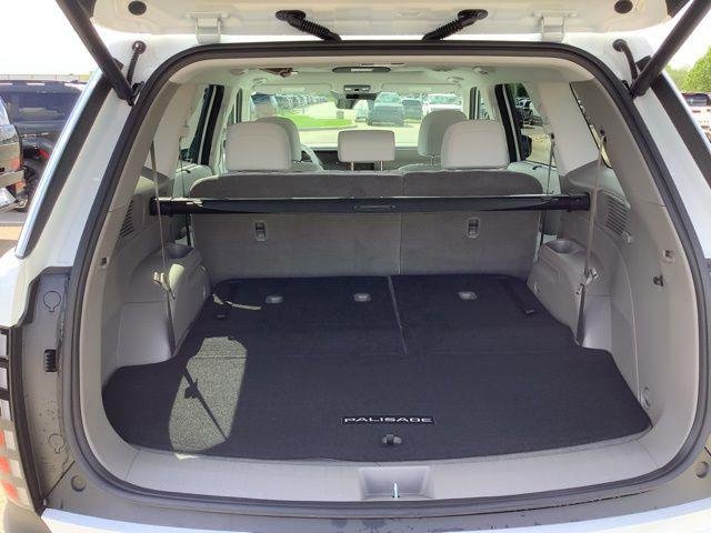 New 2026 White Pearl Hyundai SEL Premium image 24