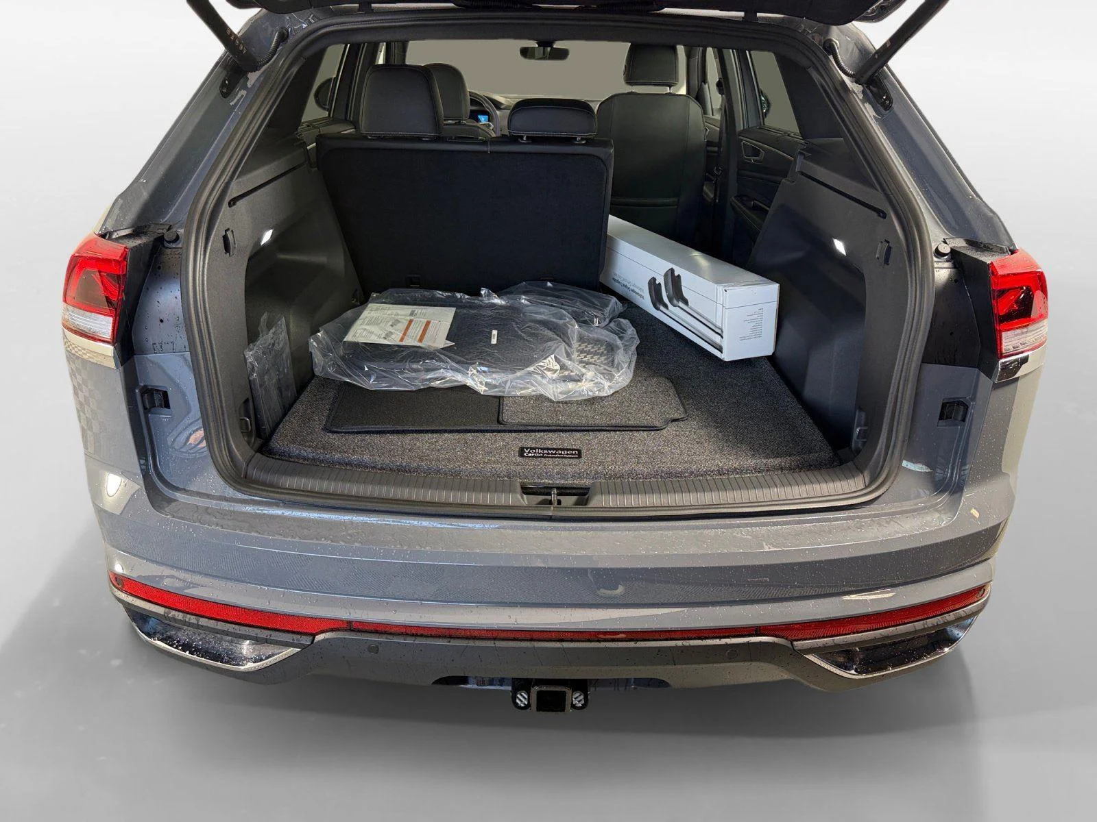 New 2026 Pure Gray Volkswagen 2.0T SE w/Technology image 6