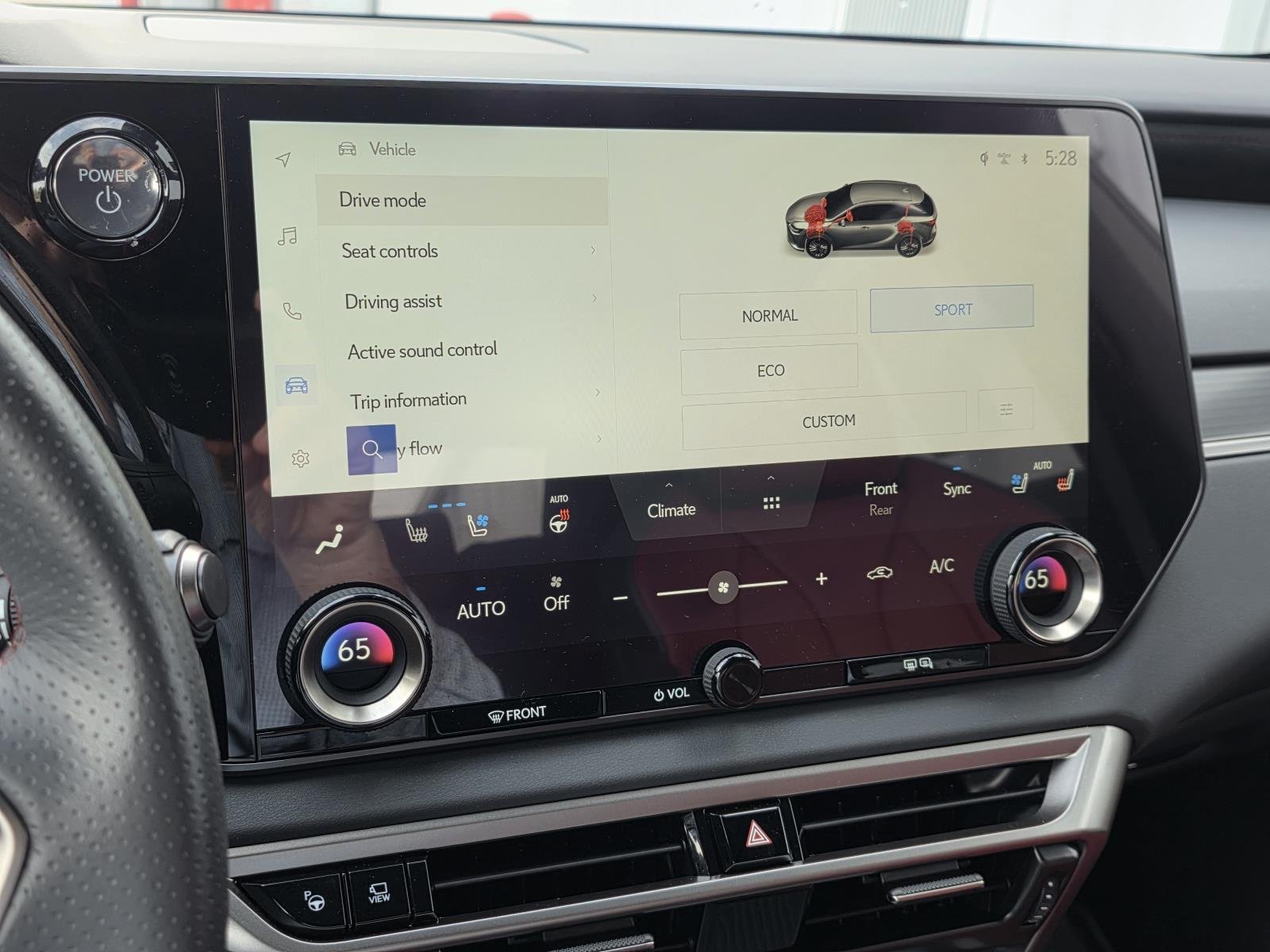 2024 Lexus RX Hybrid 500h - Photo 22