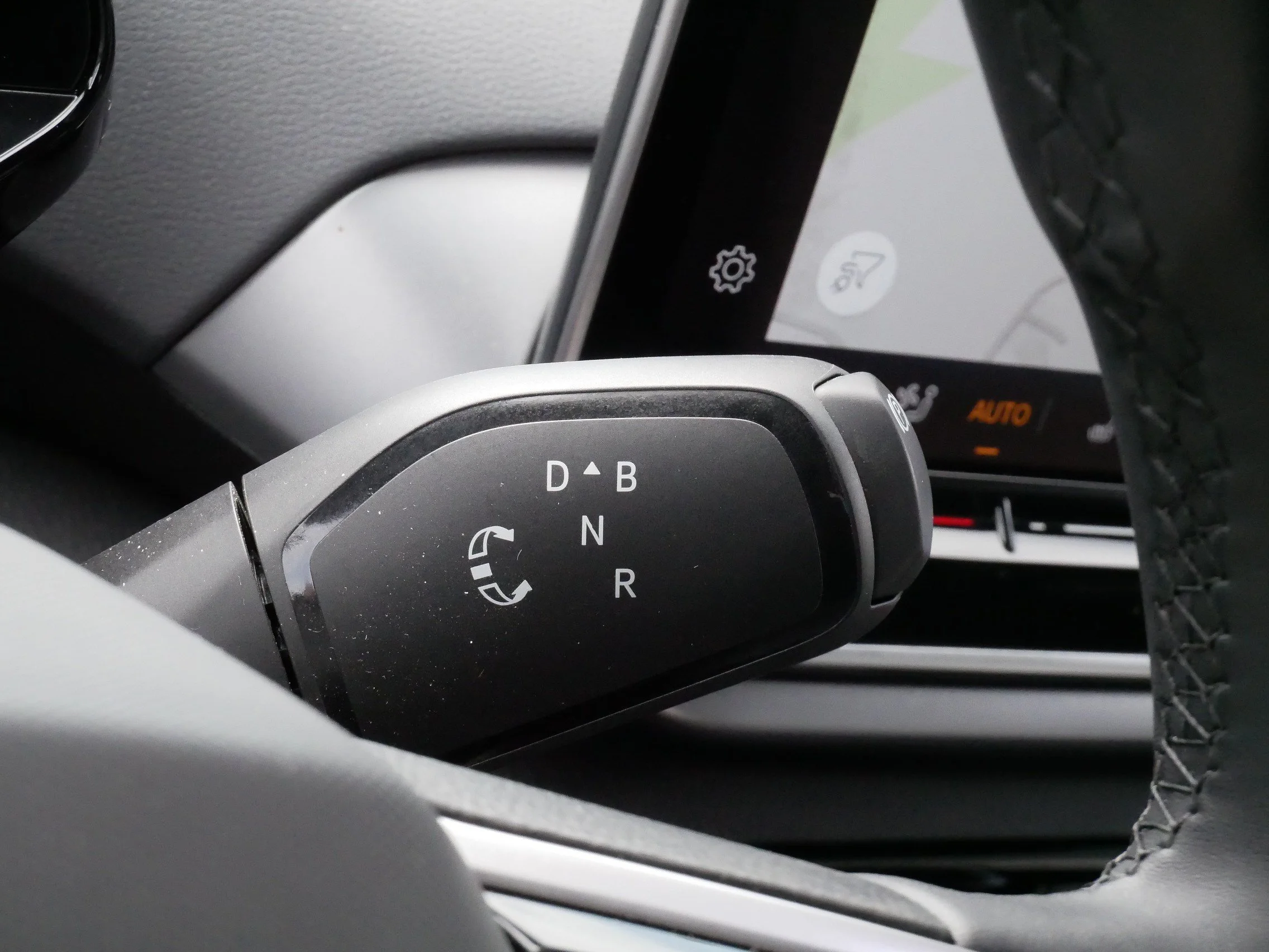 Certified Used 2025 Pure Gray Volkswagen Pro image 24