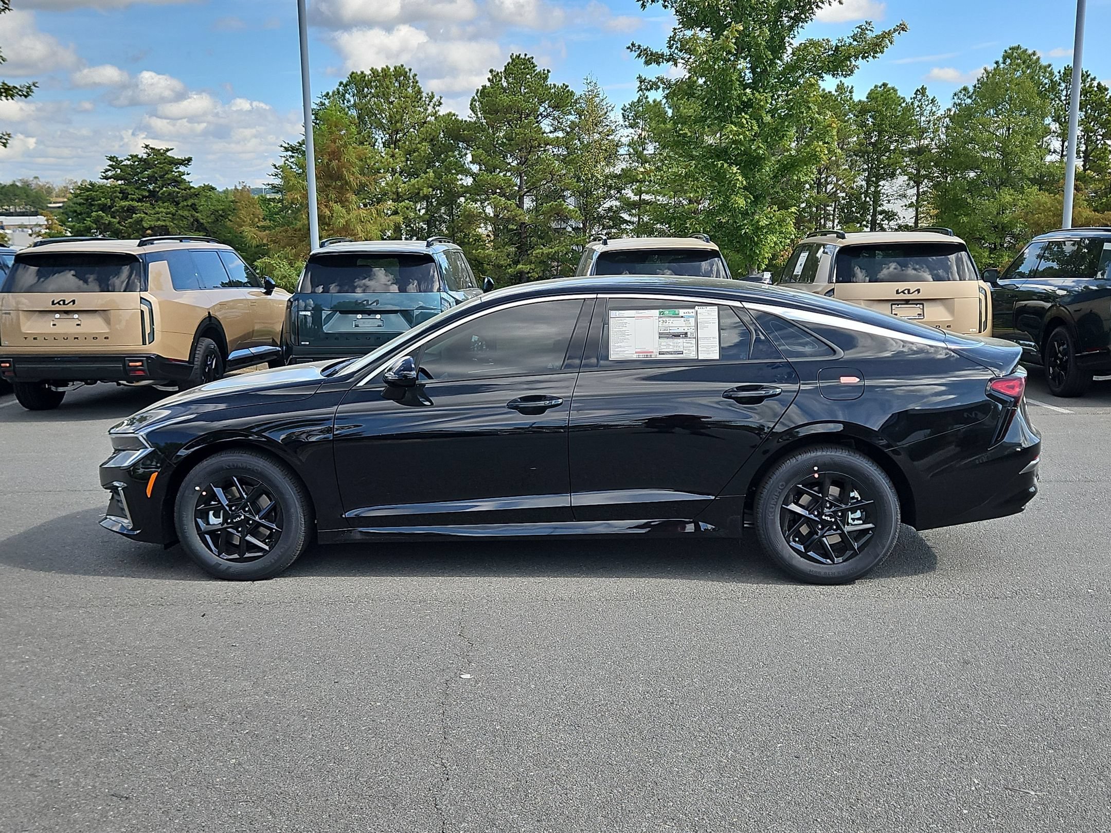New 2026 Aurora Black Pearl Kia LXS image 4