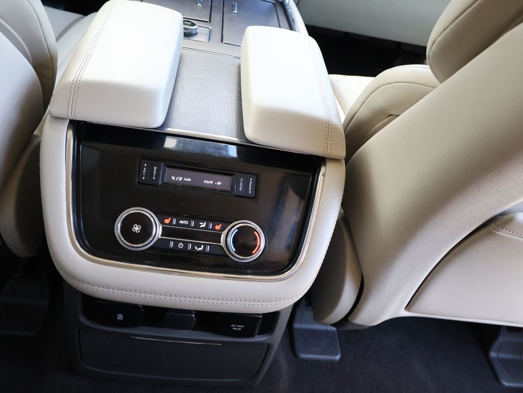 Used 2020 White Lincoln Reserve image 16