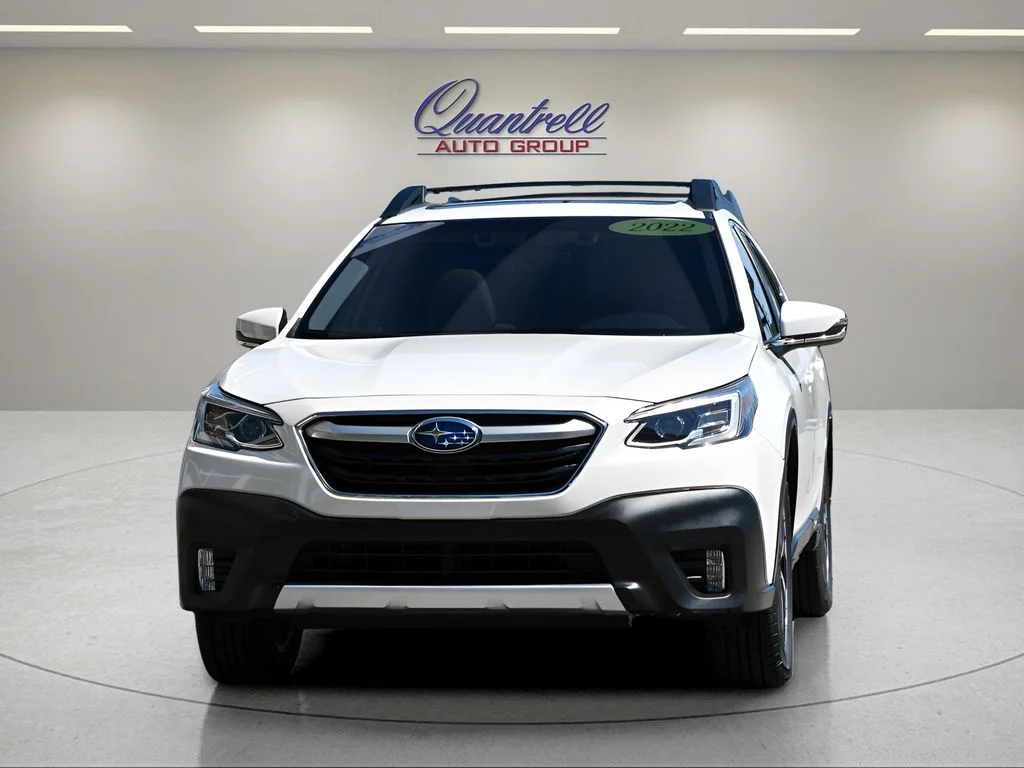 Used 2022 Crystal White Pearl Subaru Limited image 9