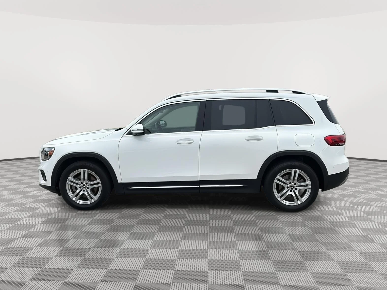 Used 2020 Polar White Mercedes-Benz GLB 250 image 8