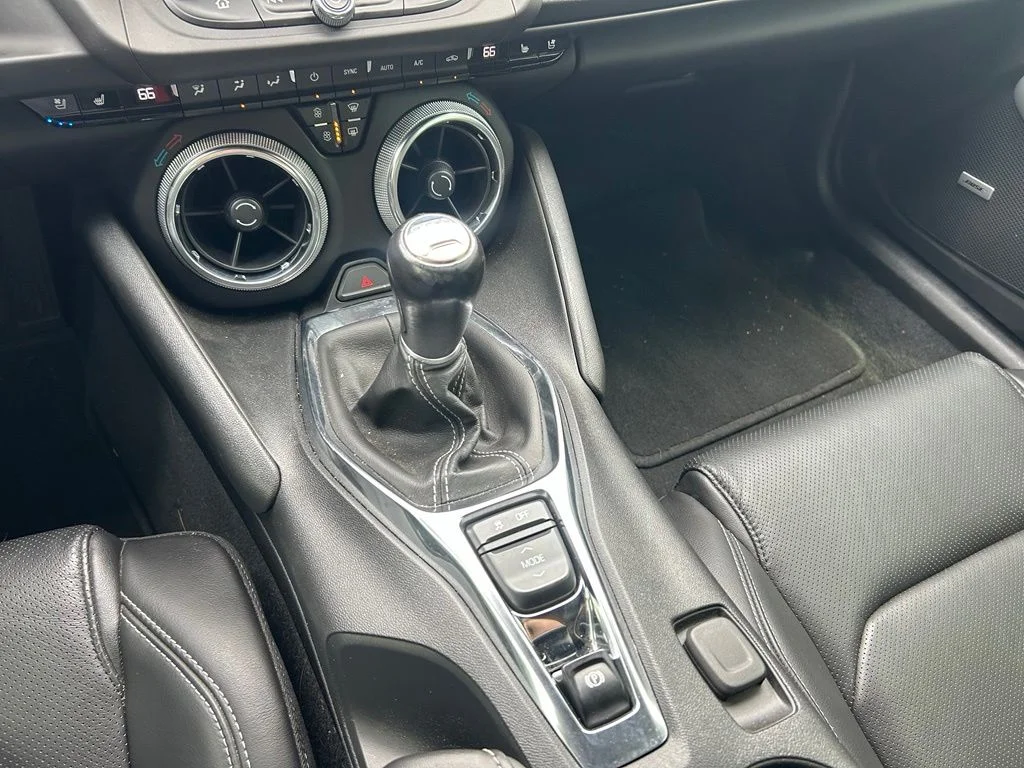 Used 2022 Red Chevrolet 2LT image 19