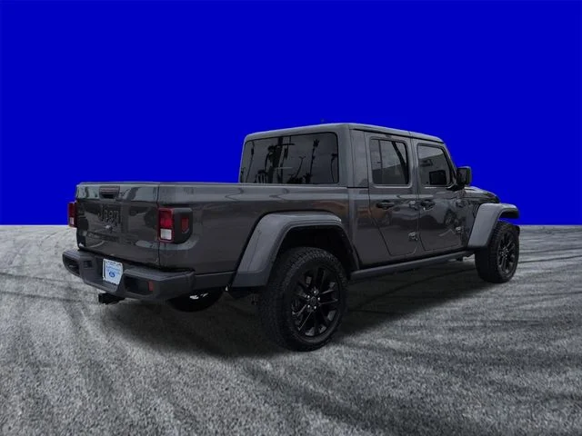 Certified Used 2025 Granite Crystal Clearcoat Metallic Jeep Nighthawk image 4