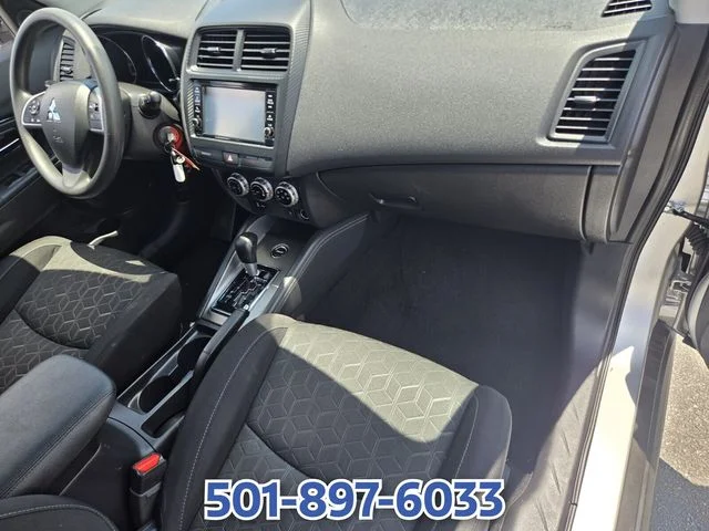 Used 2024  Mitsubishi 2.0 ES image 19