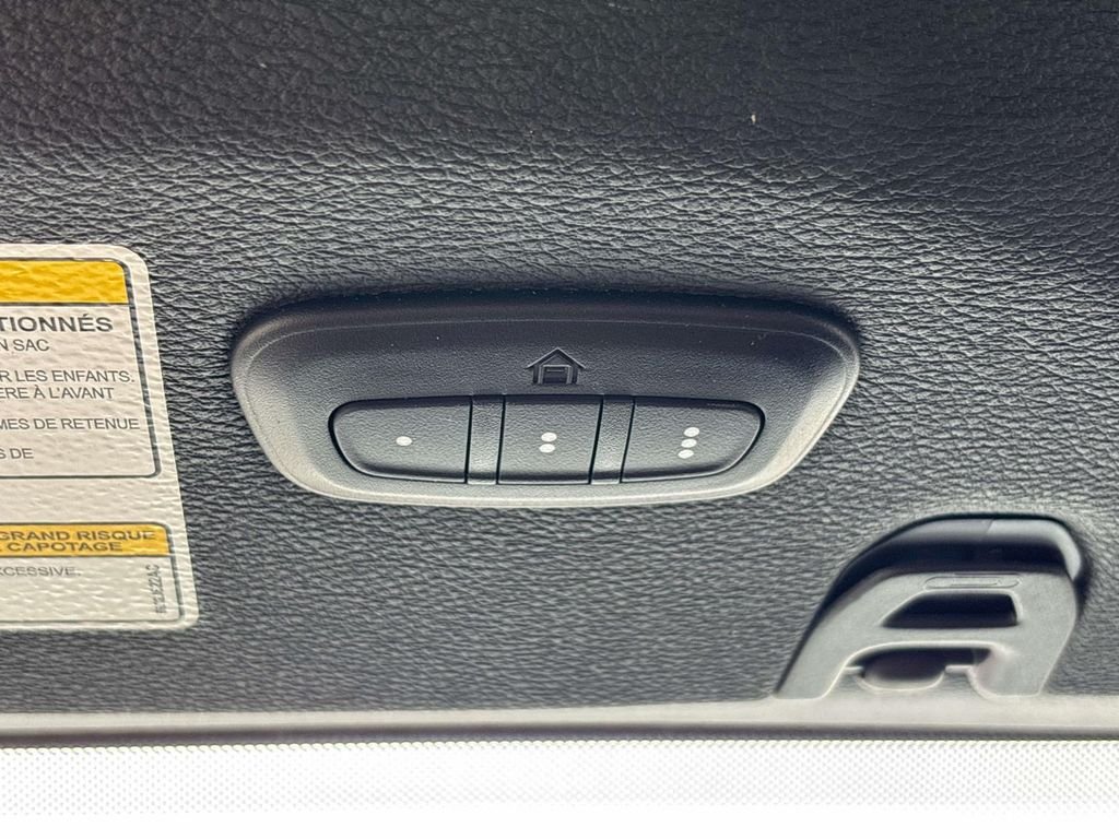 Used 2023  Jeep Willys 4xe image 28