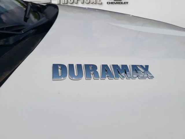 New 2026 Summit White Chevrolet RST image 32