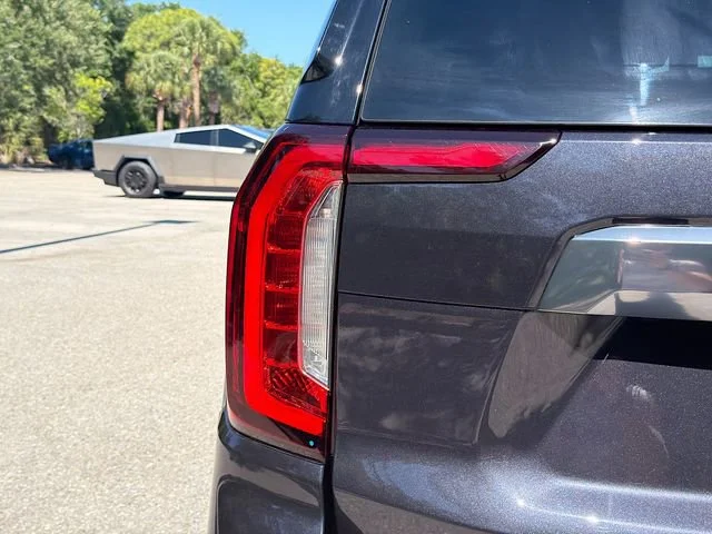 Used 2024 Titanium Rush Metallic GMC AT4 image 10