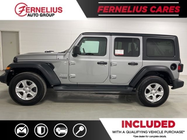 Used 2018 Silver Jeep Unlimited Sport S image 4