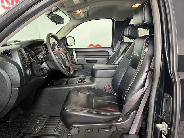Used 2012 ONYX BLACK GMC SLE image 10