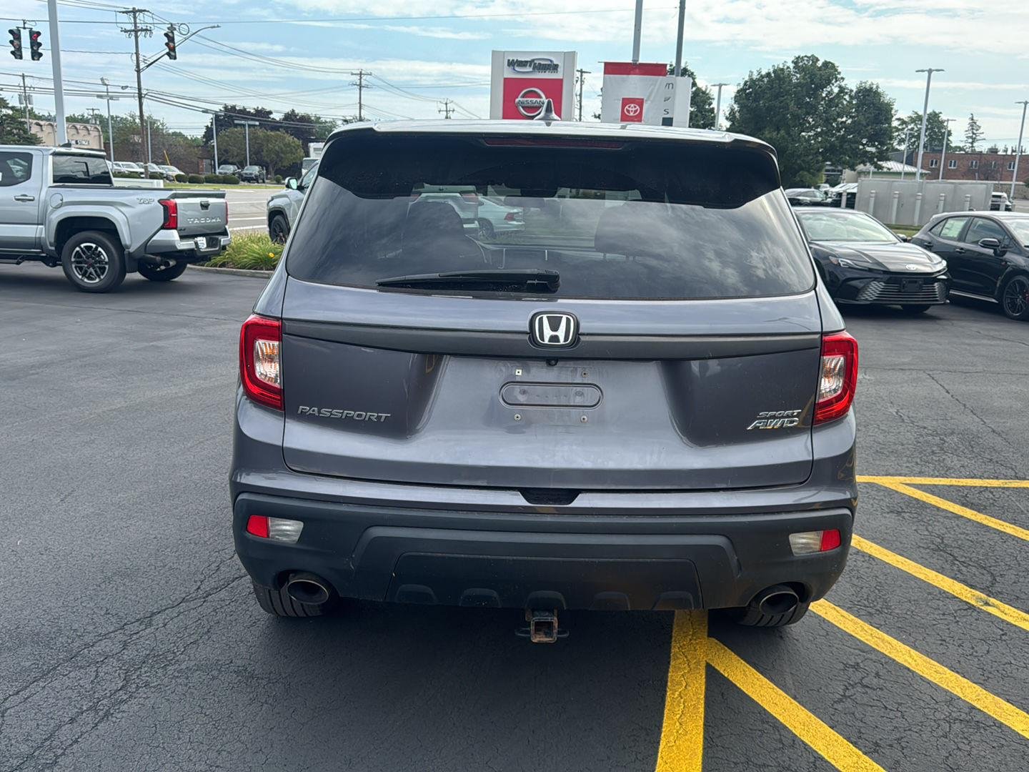 Used 2019 Modern Steel Metallic Honda Sport image 5