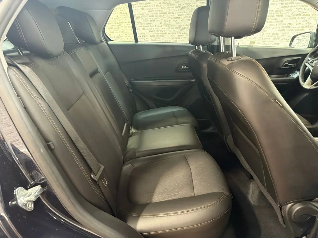 Used 2022 Blue Chevrolet LT image 12