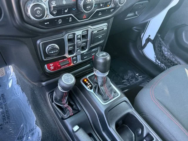 Used 2022 White Jeep Unlimited Rubicon image 23