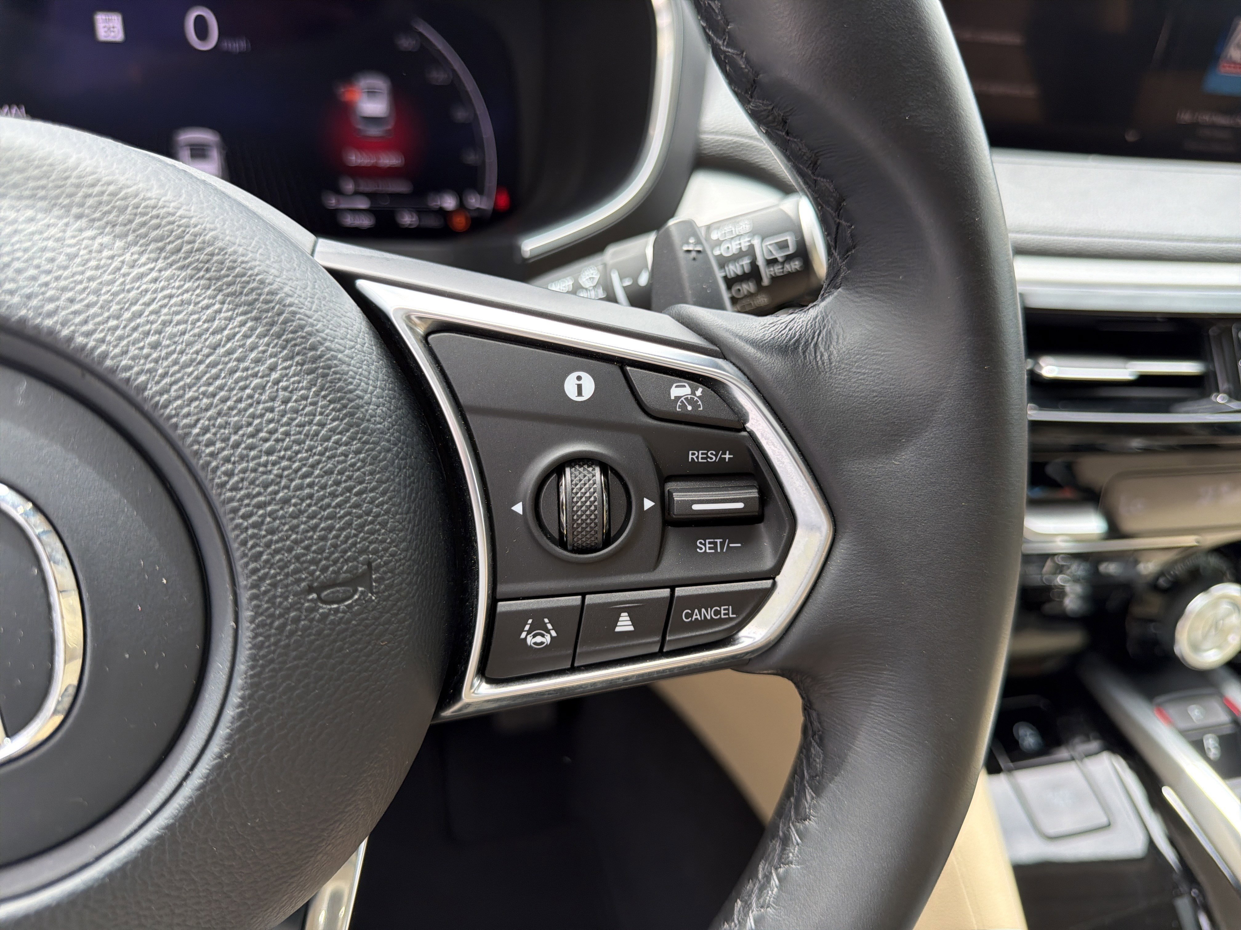Used 2023  Acura  image 27
