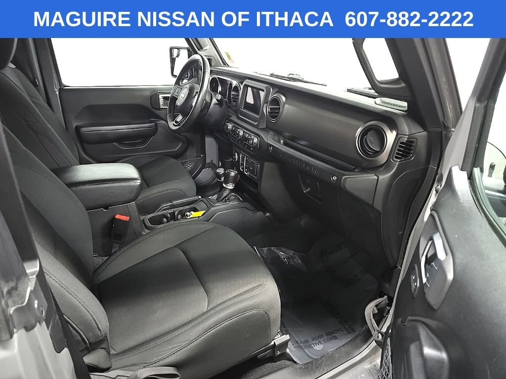 Used 2019 Gray Jeep Sport S image 15