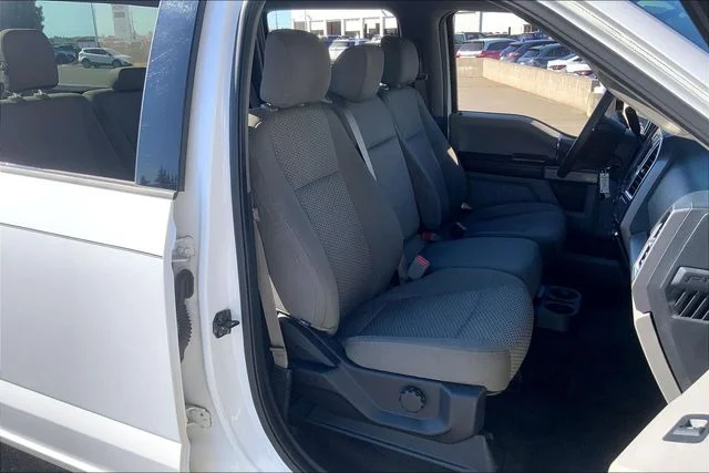 Used 2015 Oxford White Ford XLT image 7
