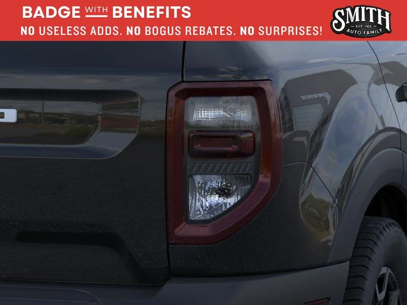 New 2025 Shadow Black Ford Outer Banks® image 22